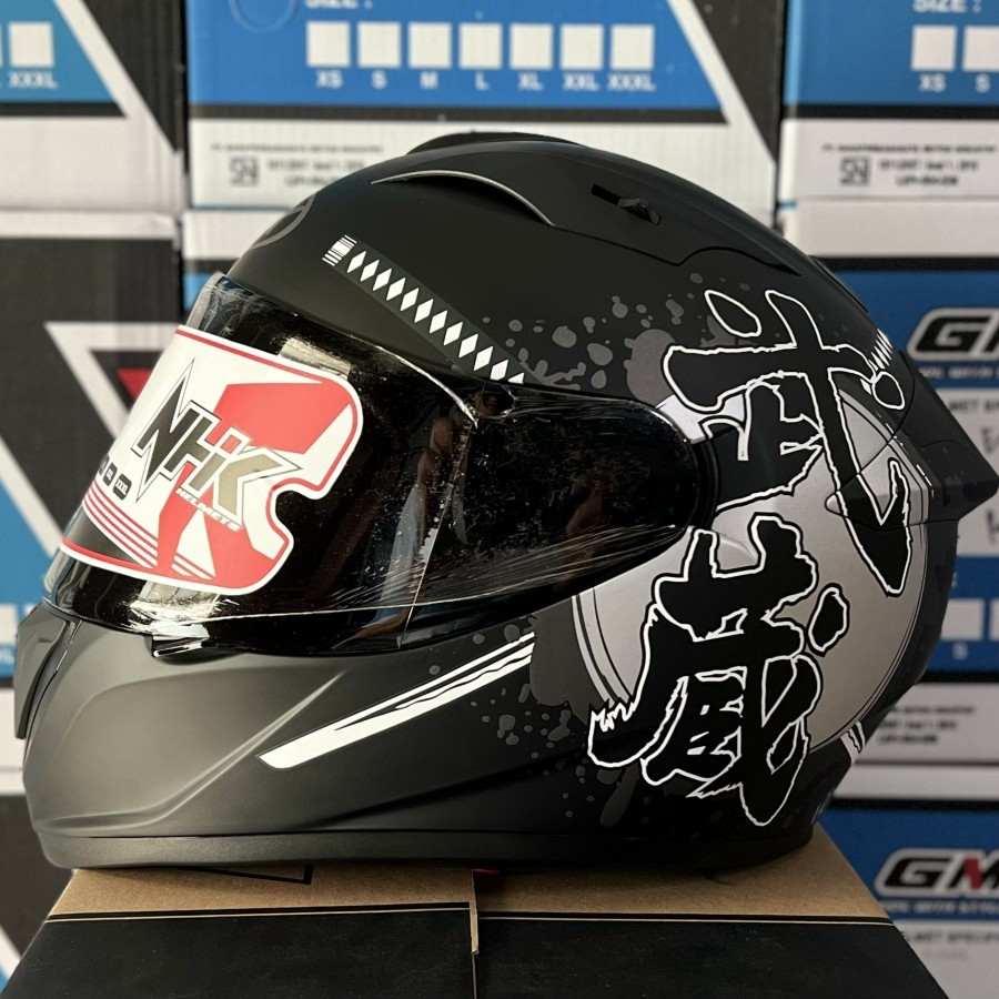 TERBARU HELM NHK GP Prime Bushido Black Silver Doff full face