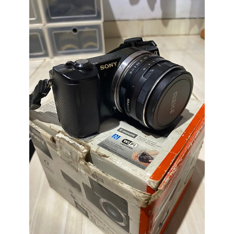 kamera sony a5000 & lensa fix meike 25mm