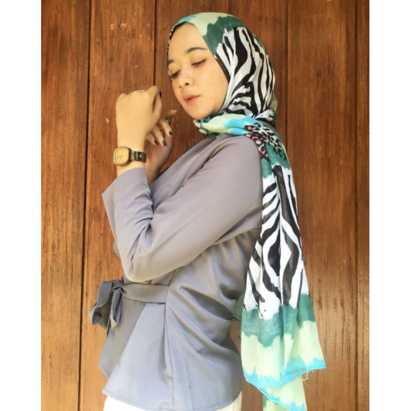 Hijab pashmina viscose branded motif zebra