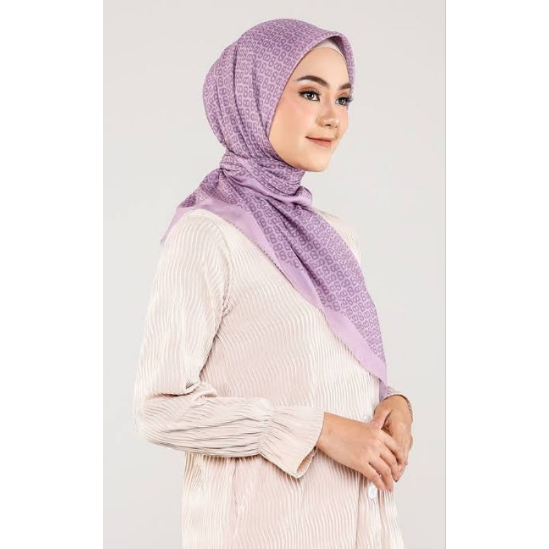 preloved buttonscarves tapis wisteria