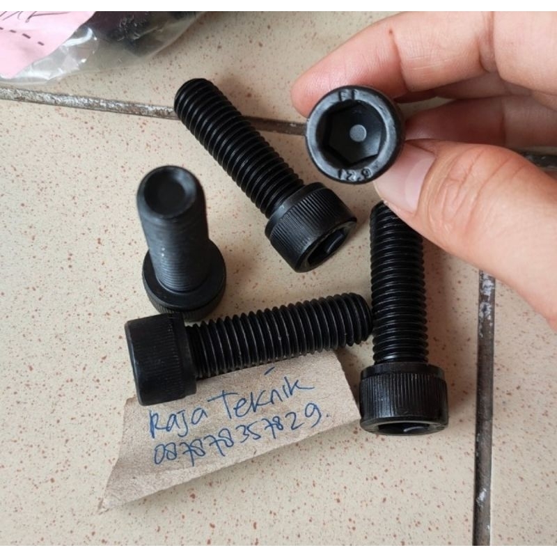 baut L baja m12x35 / baut baja L m12x35 / baut l baja m12x35 / baut baja L m12 x 35