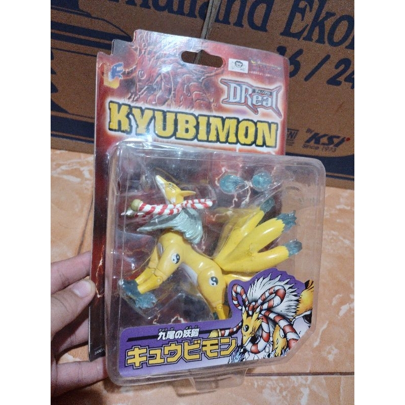 Action Figur Digimon Bandai Japan DReal KYUBIMON mainan figur digimon original