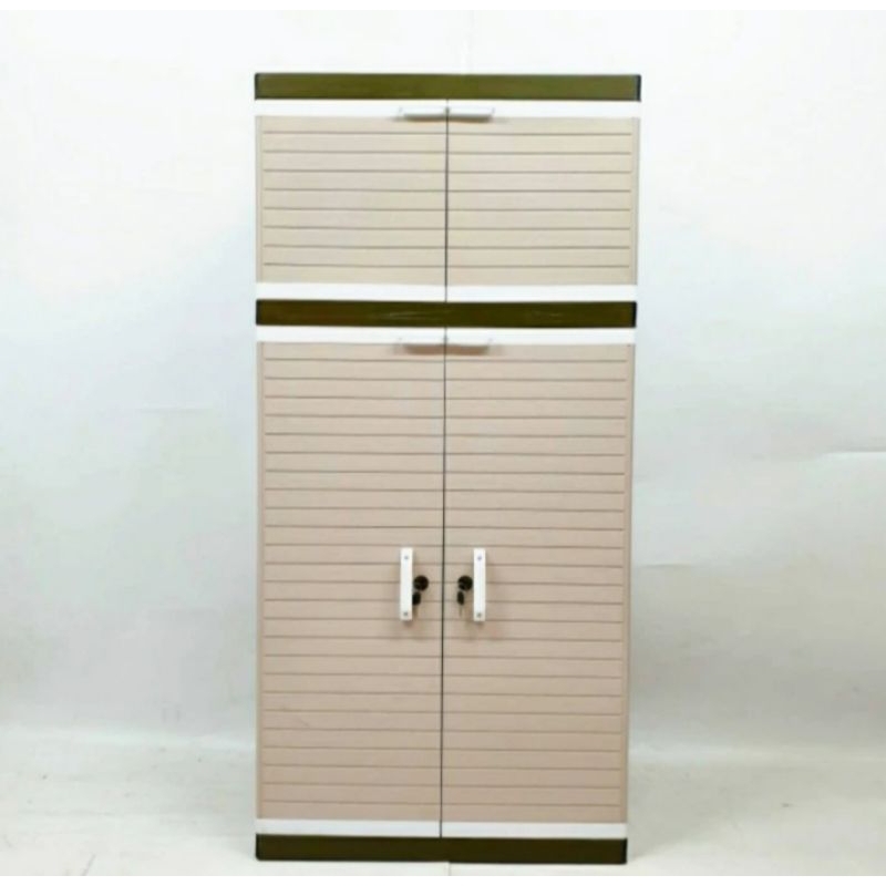 Lemari plastik Club'LC Gantung