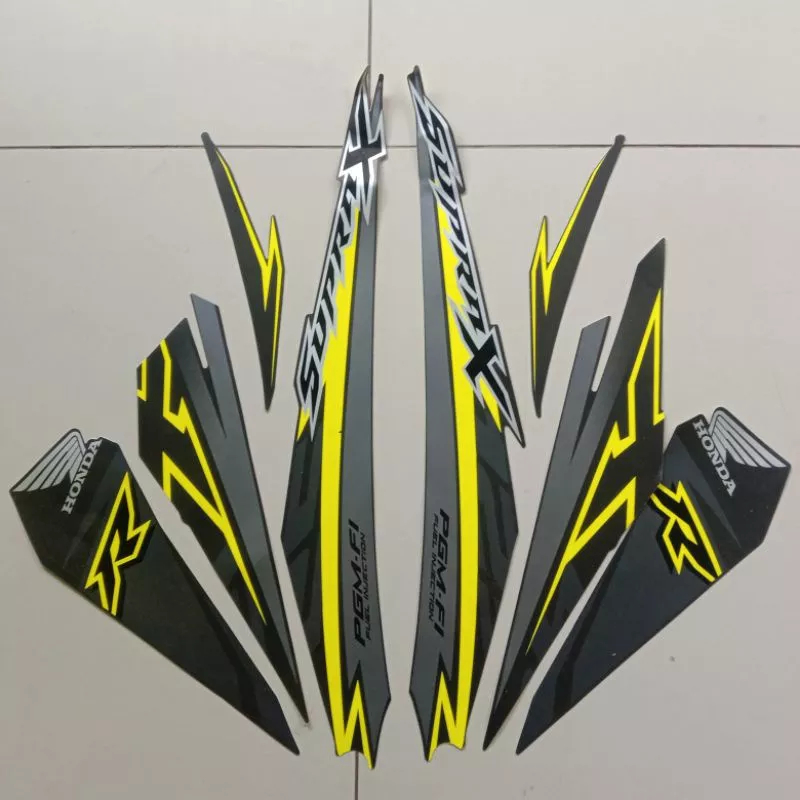 stiker striping honda supra x 125 fi 2018 hitam lis kuning list body original