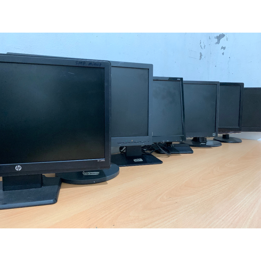 MONITOR PC 19" WIDESCREEN (GRADE "B"). LAYAR KOMPUTER