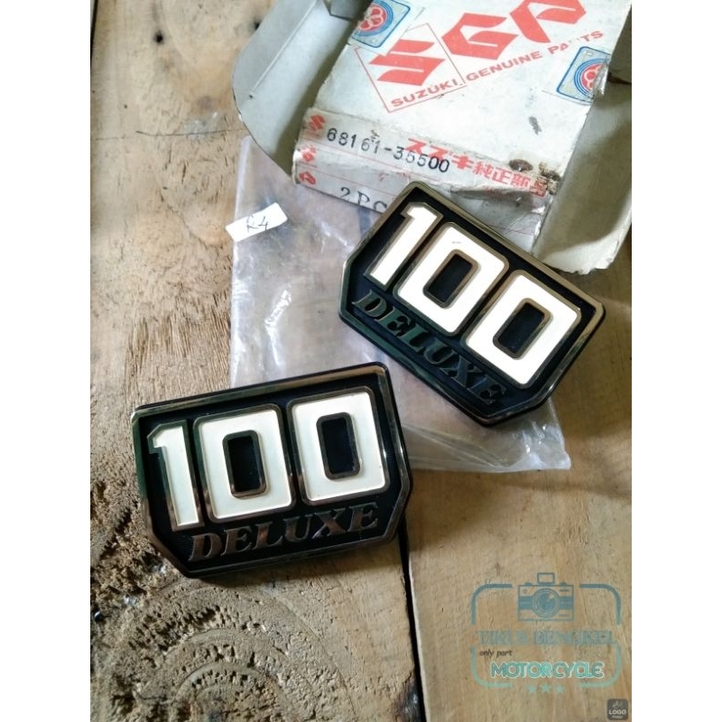 Emblem Logo Sayap Leigshiel Leigshield Suzuki RC100 RC 100 Original
