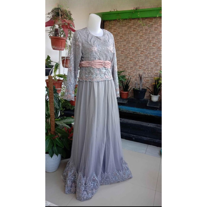 PRELOVED DRESS SYAR’i WEDDING/RESEPSI/WISUDA/TUNANGAN/PROMNIGHT