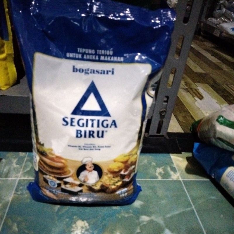 

Terigu Segitiga Biru Premium 1kg