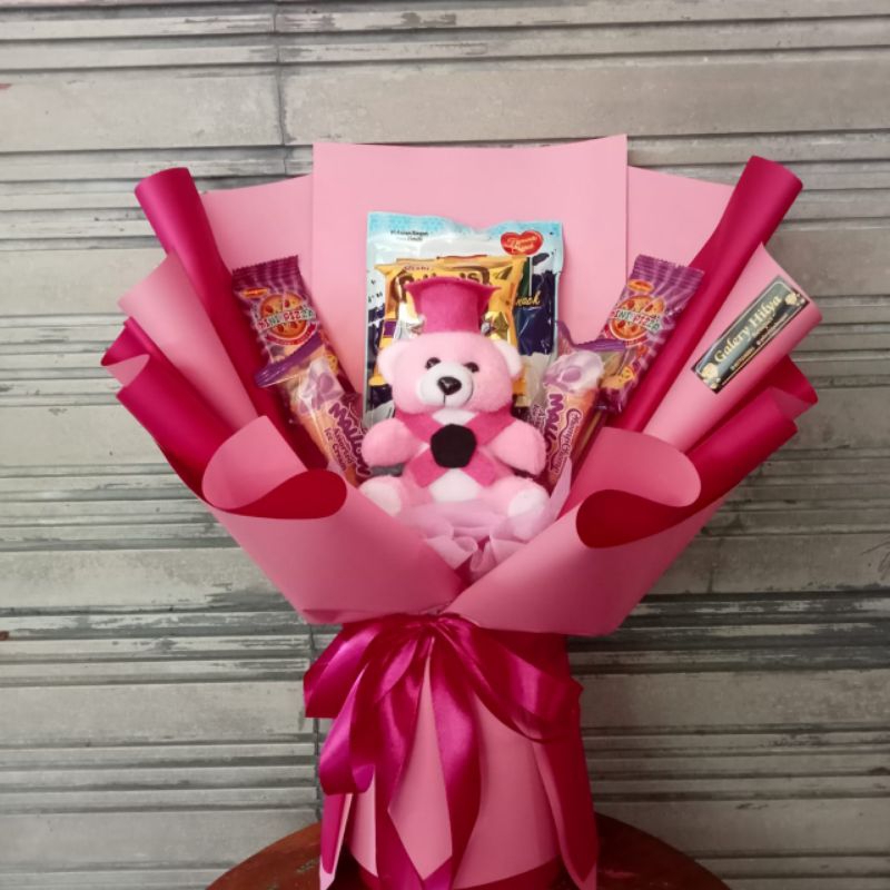

buket boneka wisuda buket snack