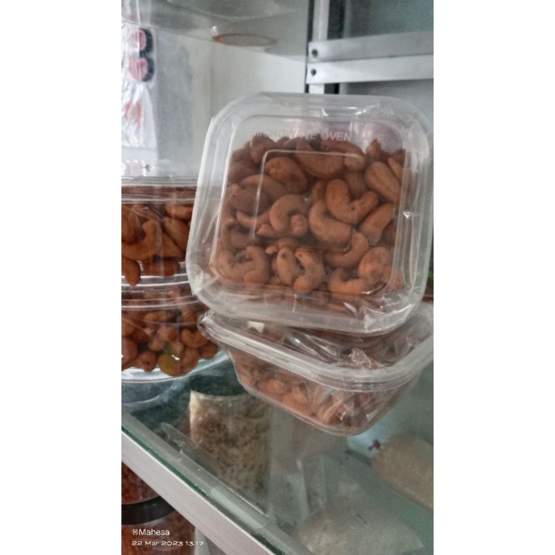 

Kacang Mede Ori 200gr