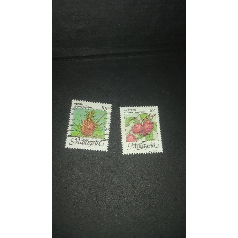 2pcs PRANGKO LAMA KUNO PERANGKO MALAYSIA NANAS RAMBUTAN BUAH MALAYSIA PRANGKO KUNO