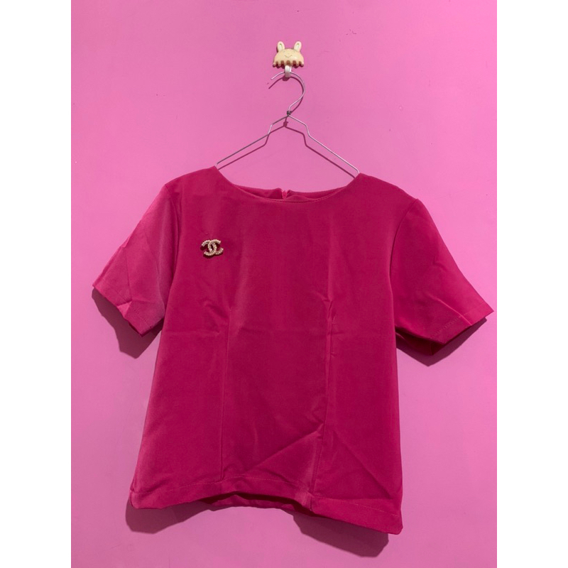 kaos magenta