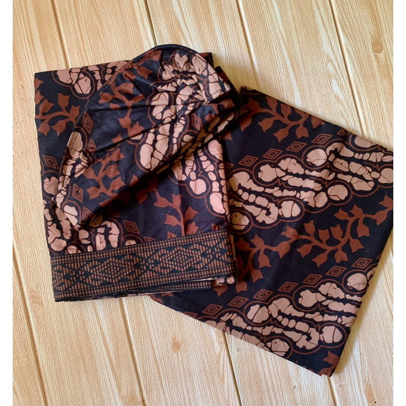 satu set saput udeng batik dan kamen batik premium