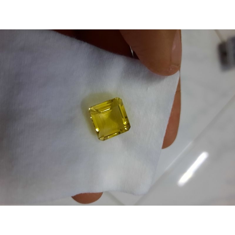 Natural lemon citrine