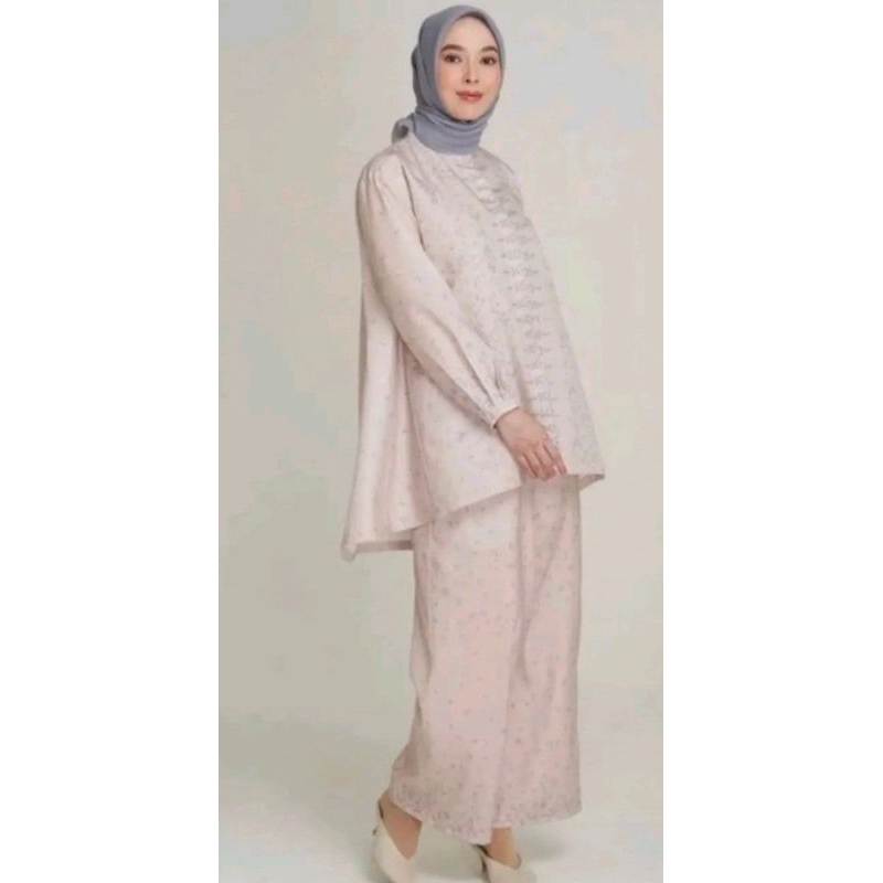 putiah set ria miranda