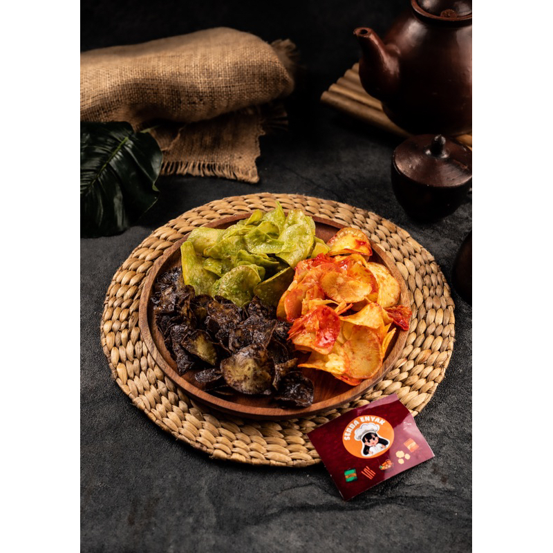 

KERIPIK SINGKONG BALADO GREENTEA COKLAT