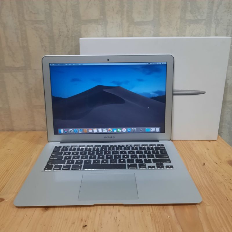 Macbook Air 13 inch 2017 intel Cor i5 FULLSET Ram 8GB SSD 128GB MULUS KEYBOARD BACKLIGHT SUPER SLIM