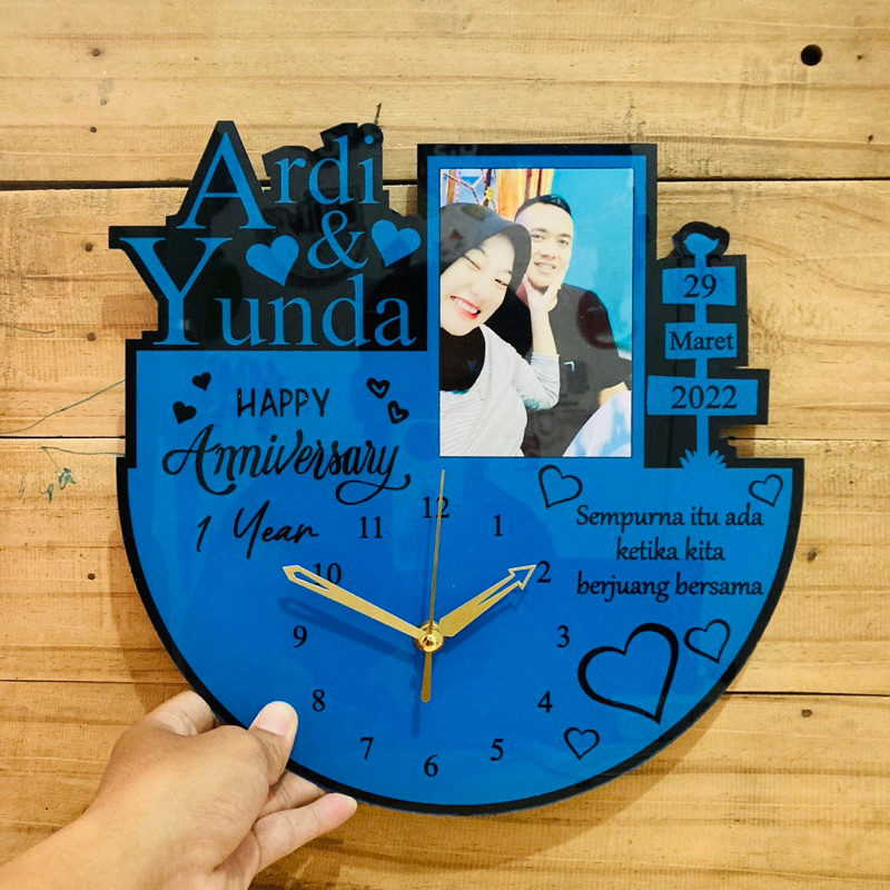

Kado Anniversary Untuk Istri atau Suami Desain Biru Bonus Box Kado dan Pita