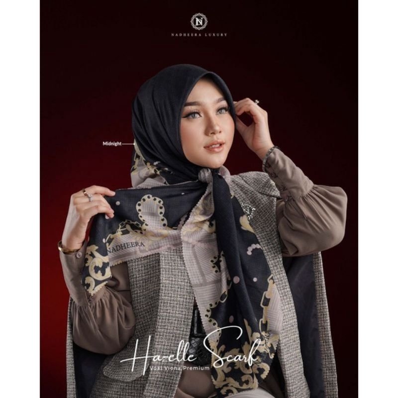 HAZELLE SCARF ORI NADHEERA