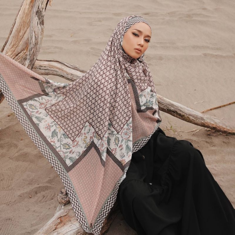 ZASKIA SUNGKAR MINE SCARF