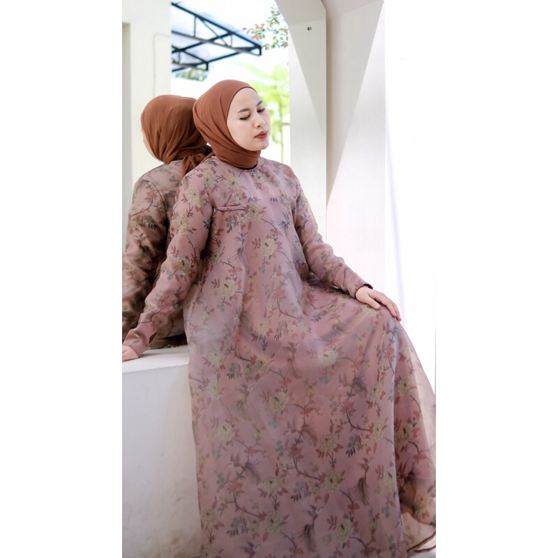 SOFIA DRESS