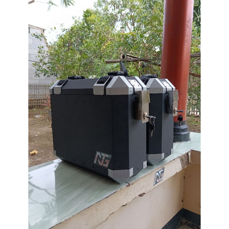 Side Box Pannier 27 Liter