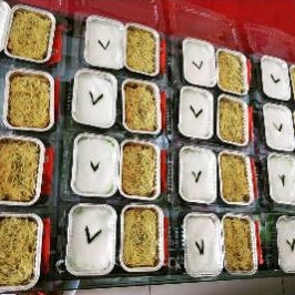 

paketan kue lumpur