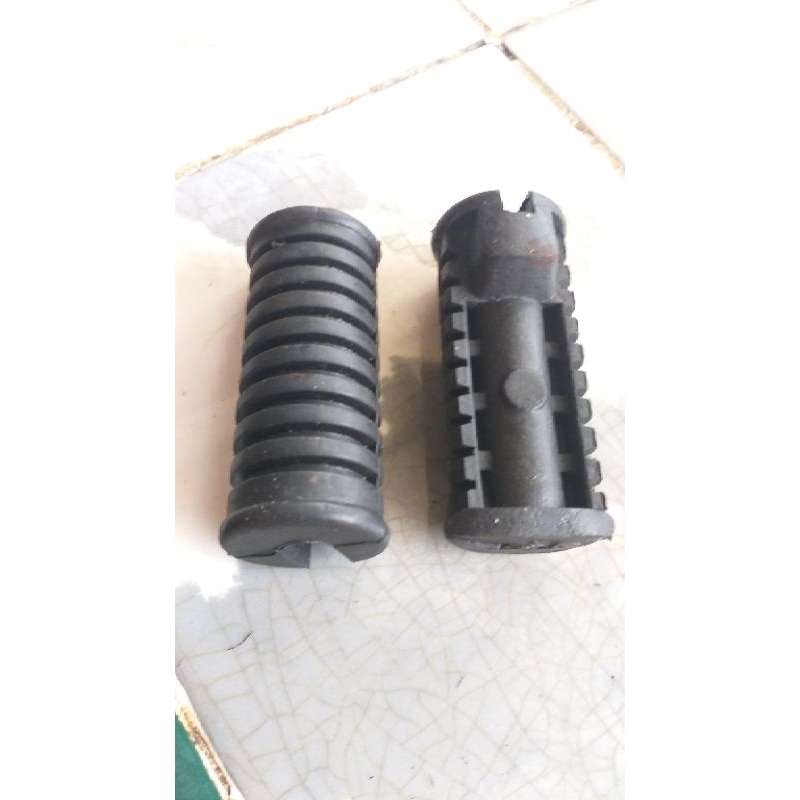 karet step footstep depan v75 v80 rx special rxk rx king cobra nos