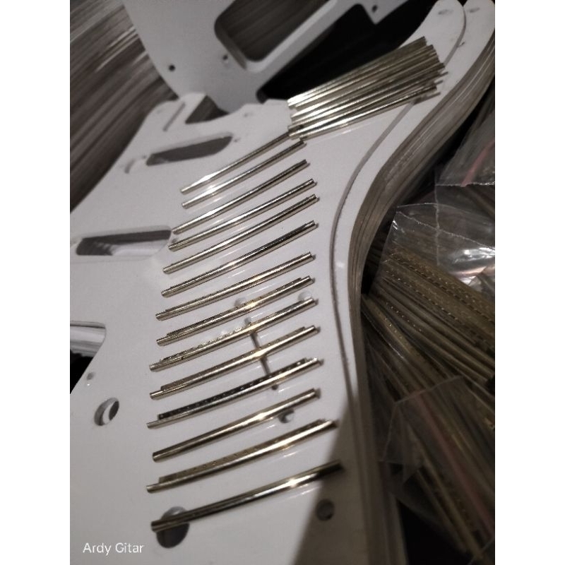 Fret Gitar Elektrik akustik