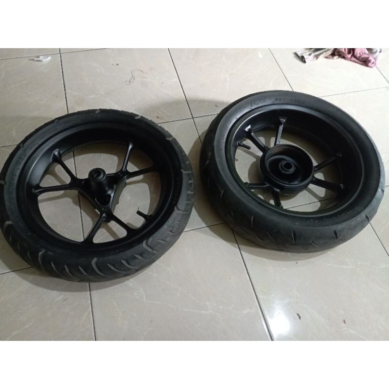 VEL RACING DEPAN BELAKANG YAMAHA AEROX LAMA PNP LEXXI 14 250 /14 350 ORI