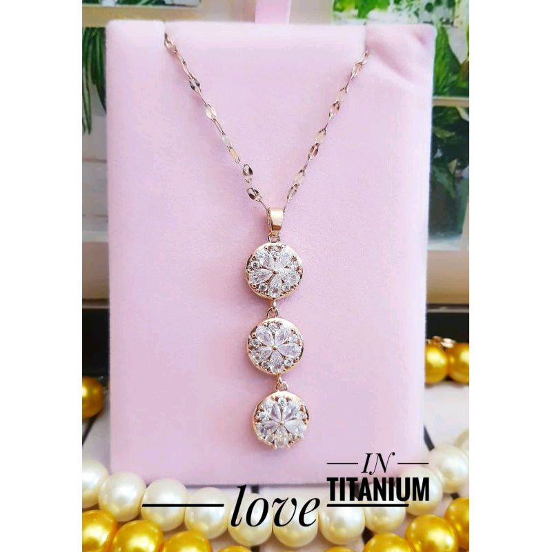 Kalung Titanium Wanita Dewasa Terbaru Permata Bunga Susun  2503a6