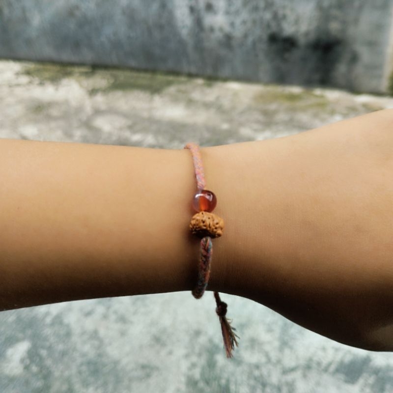 Gelang Pesona Genitri