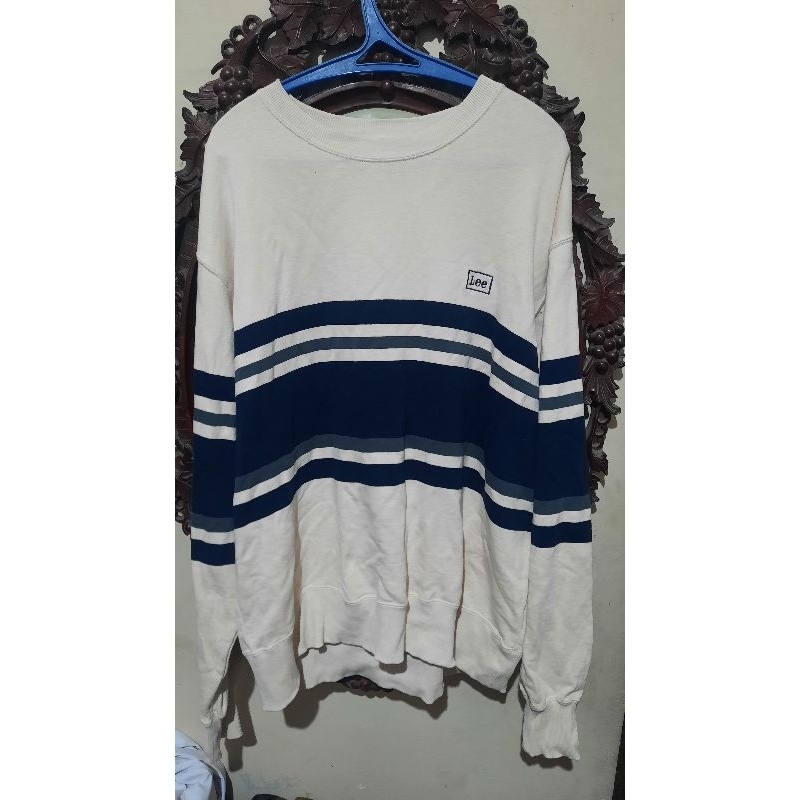 Lee crewneck