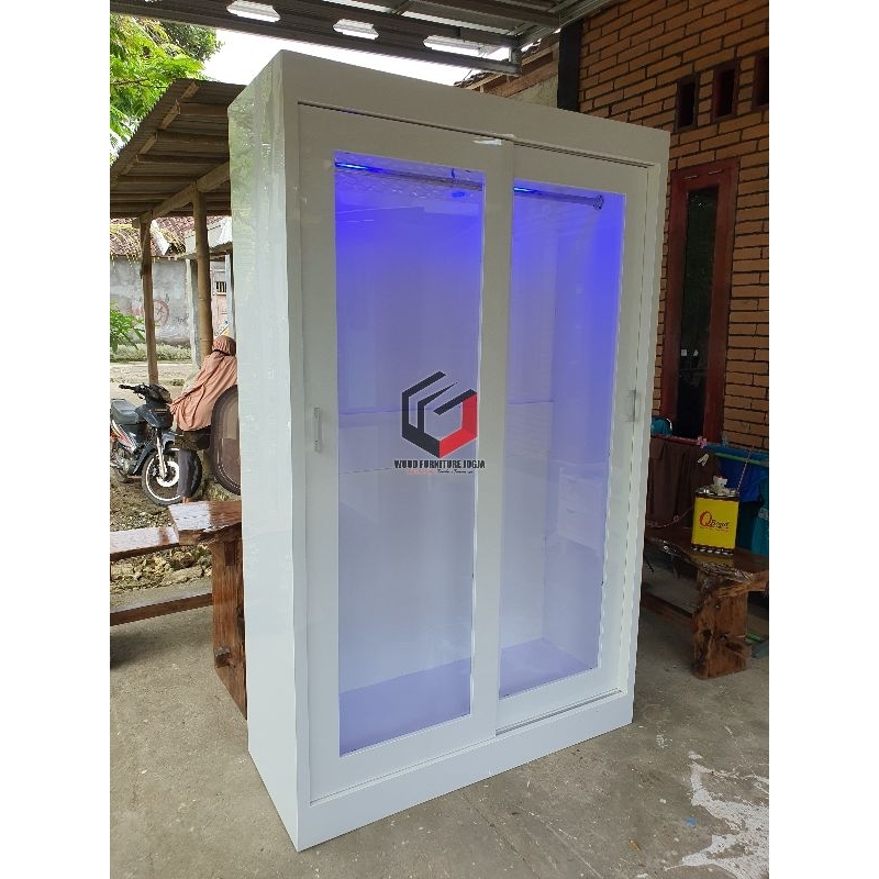 Lemari Full gantungan baju / Lemari salon / lemari display