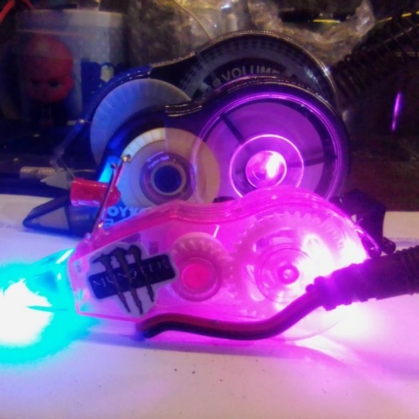Tipe X Trondol Mini Lampu Dinamo Mainan Viral