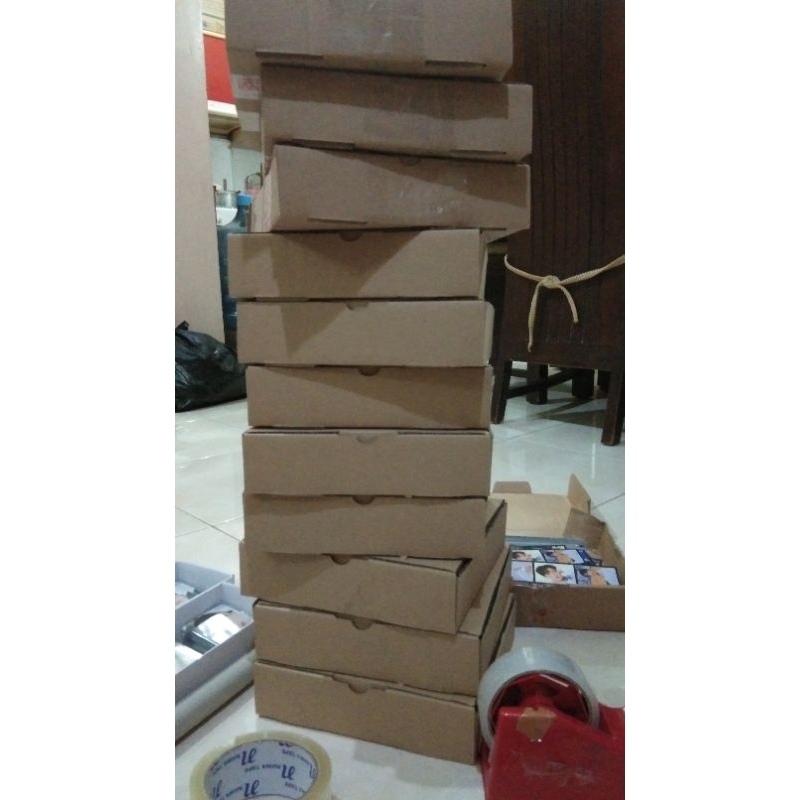 

KARDUS BOX