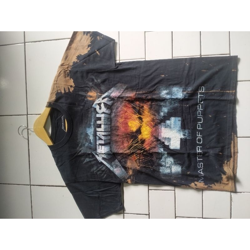 kaos band Metallica tie dye tag official c 2012