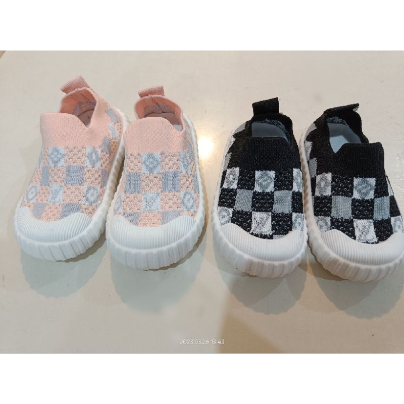 Sepatu rajut anak LV import 1-3tahun