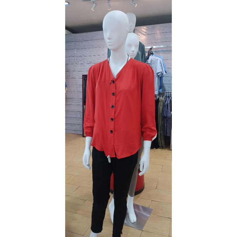 Kemeja V kancing Gionino