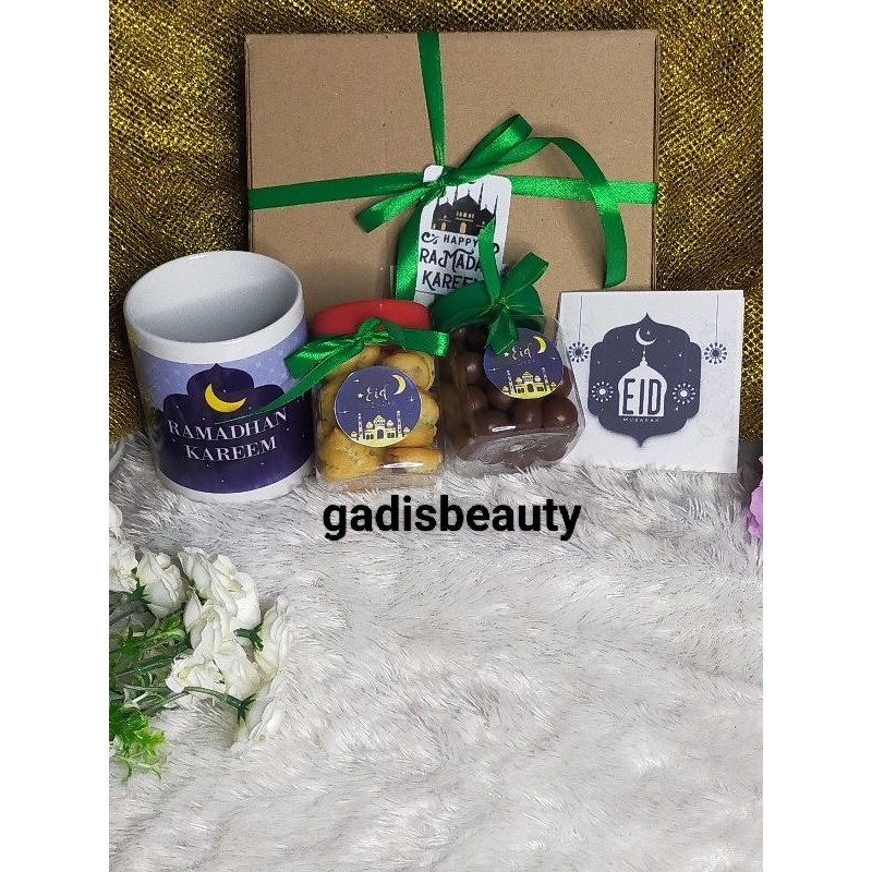 

Hampers lebaran idul Fitri Mug coklat cookies parsel lebaran hadiah lebaran idul Fitri