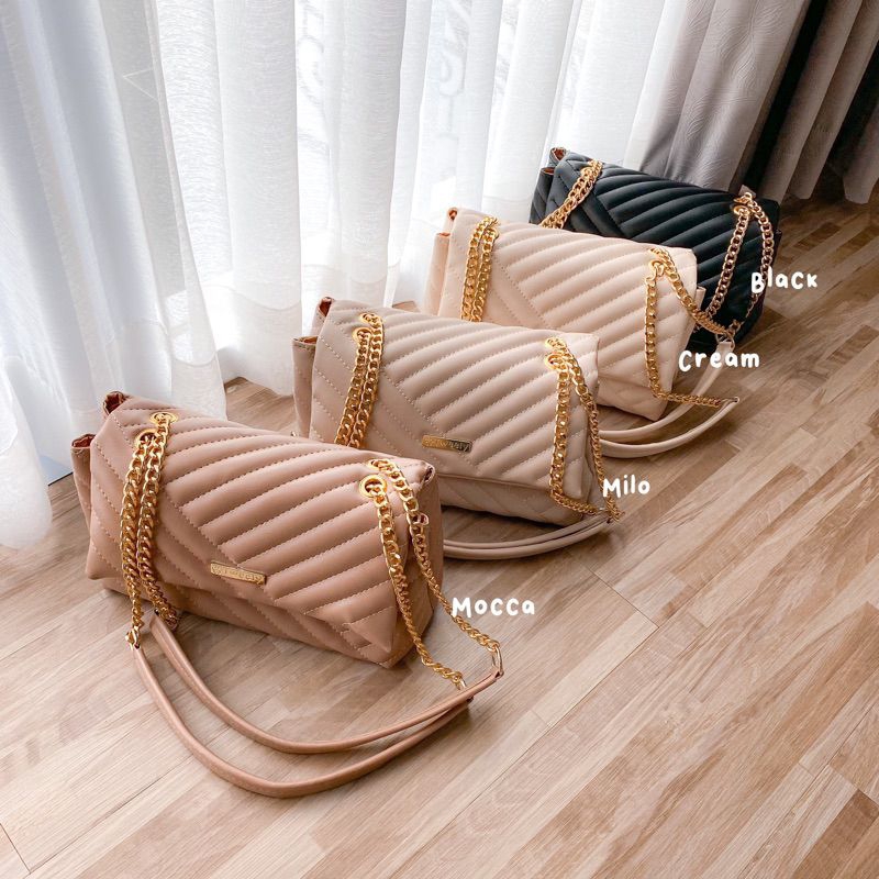 Livy Slingbag By Tweelyforbag