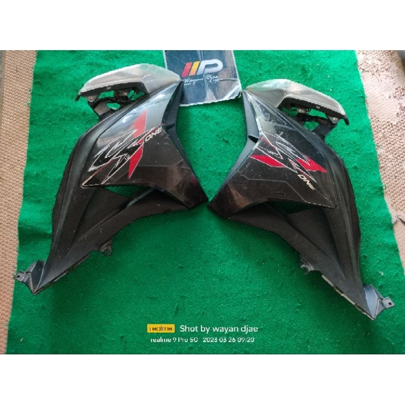 Sayap tebeng kanan kiri Honda CS1 original bekas copotan motor
