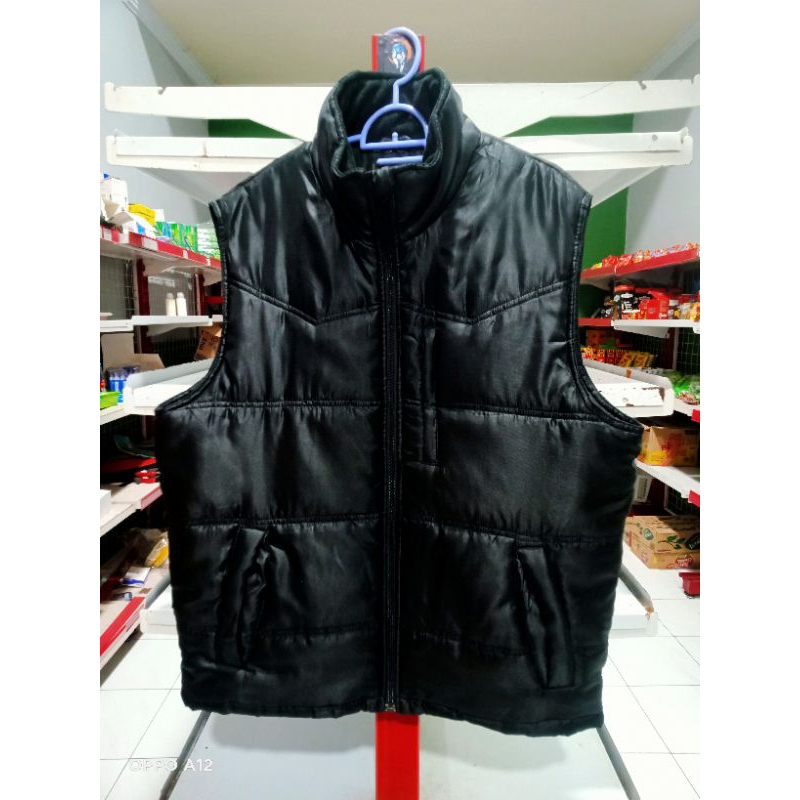 ITEM: VEST BULANG HEAT ASSIST - SIZE: L PXL: 70x57
- KONDISI: 95% MANTAP