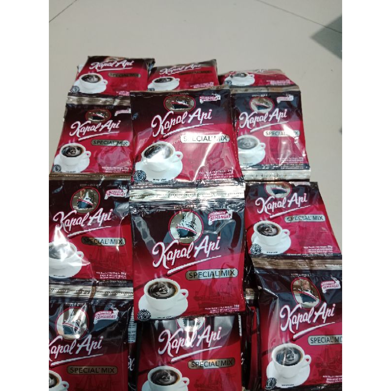 

Kopi Kapal Api spesial mix Kopi + gula Renceng (10 sachet@24g)