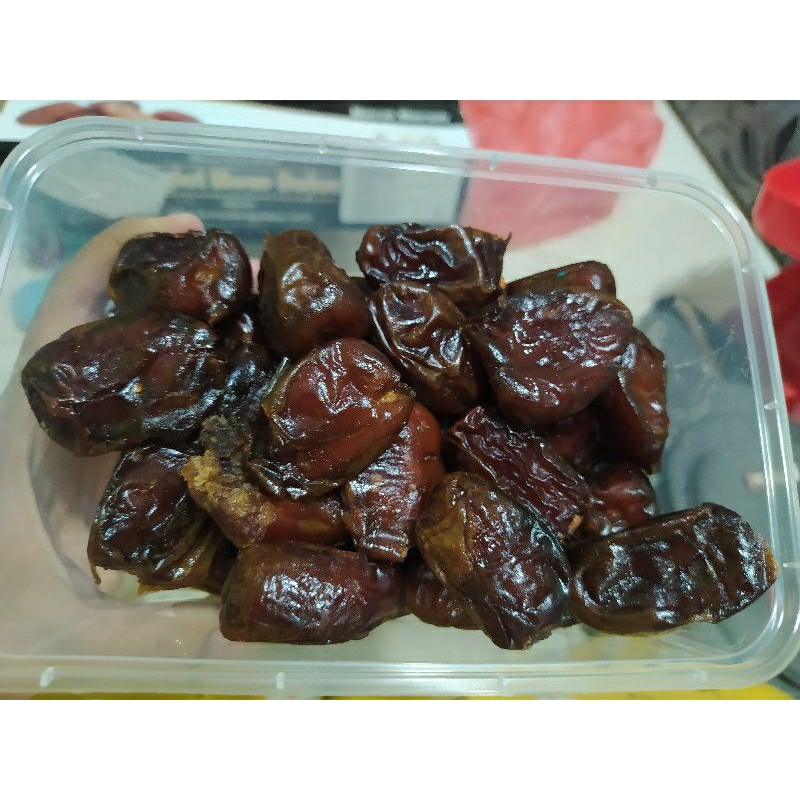 

Kurma Mesir Golden Oasis