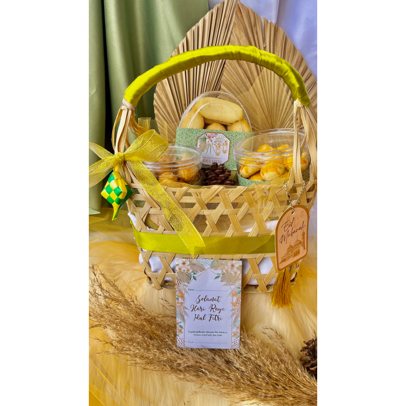 

Raya hampers 1