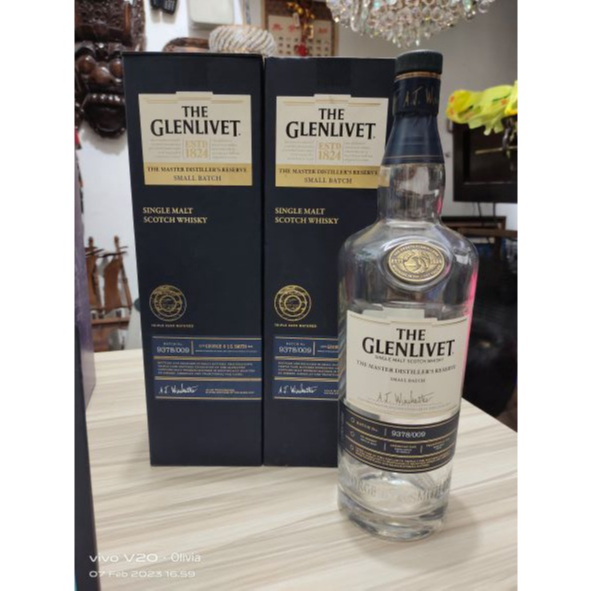 Botol Kosong Bekas Glenlivet Dengan Dus Lengkap