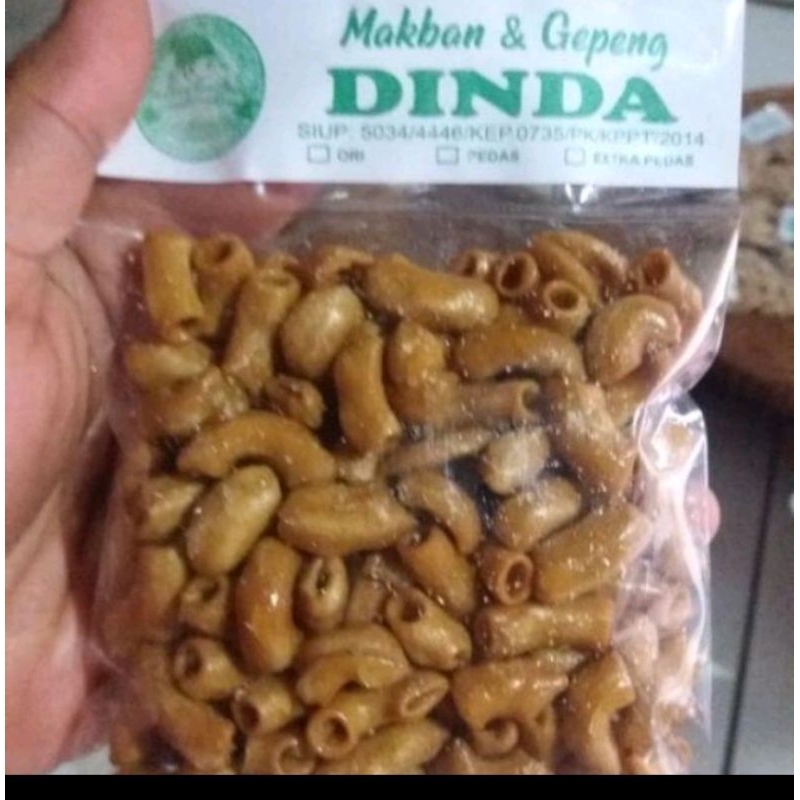 

macroni bantet