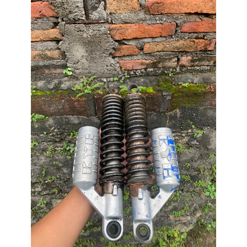 shokbreaker skok belakang kyb rzr original