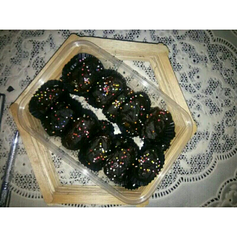 

kurma coklat